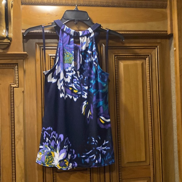 Tahari Sleeveless Halter Blouse Size X-Small - Picture 2 of 5